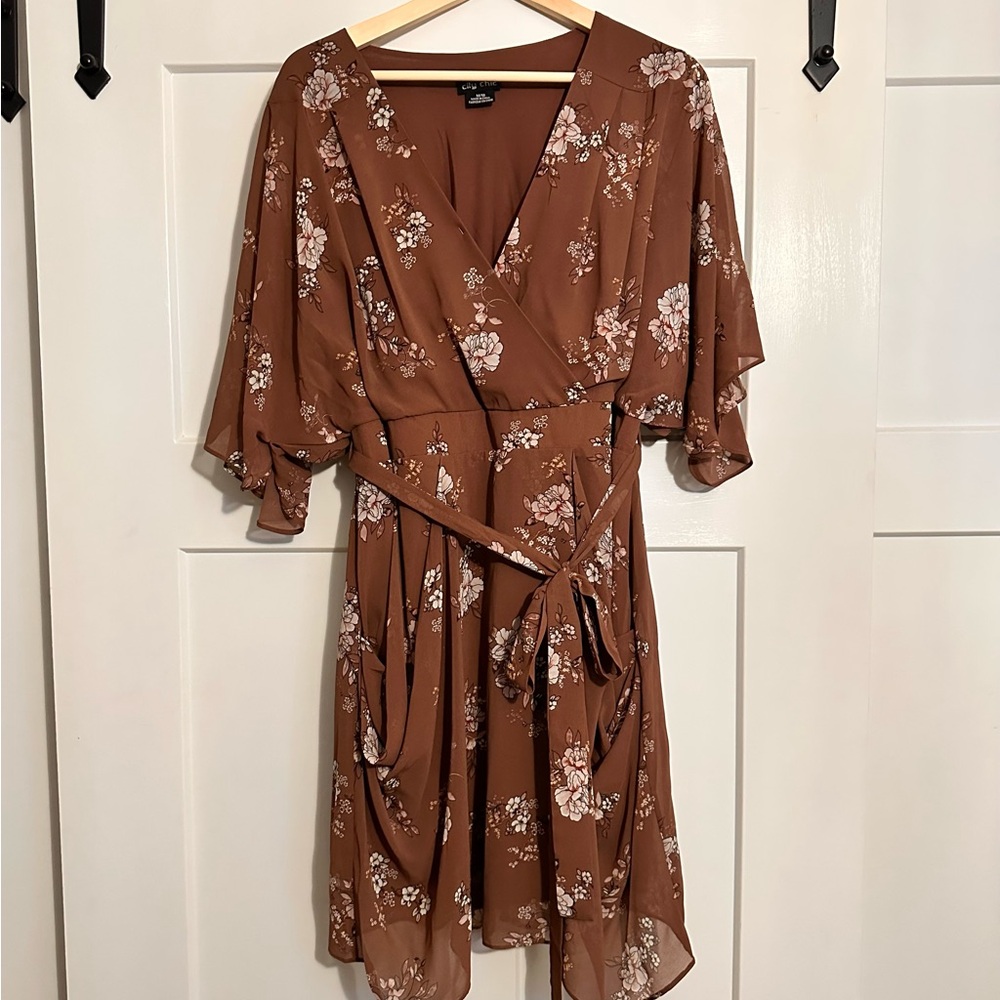Chic City Blossom Wrap Dress, NWOT, Size 18, Floral Print over Taupe Brown Base